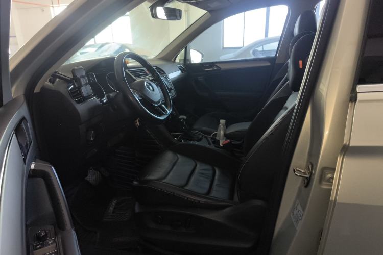 Used Volkswagen Tiguan L 2017 330TSI Automatic Two-Wheel Drive Luxury Edition