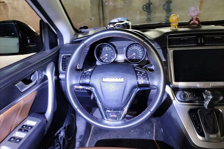 Used Haval H6 2015 Sport Edition 1.5T Automatic Two-Wheel Drive Luxury Model
