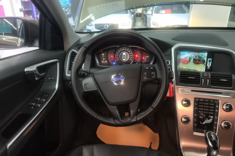 Used Volvo XC60 2017 T5 Smart Upgrade Edition
