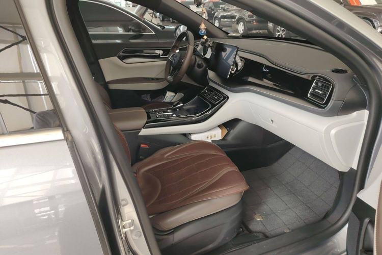 Used BYD Qin PLUS 2024 HONOR Edition DM-i 120KM Leading Model