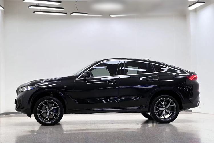Used BMW X6 2023 xDrive40i Luxury Model with M Sport Package
