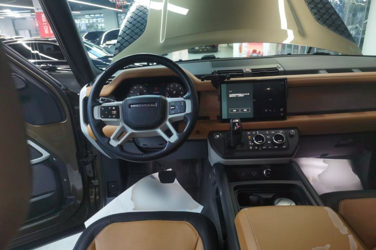 Used Land Rover Defender 2024 110 3.0T P400 X-DYNAMIC HSE
