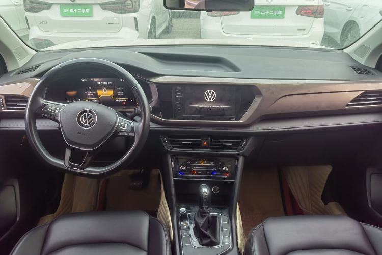 Used Volkswagen Tharu 2022 280TSI Two-Wheel Drive Comfort Edition
