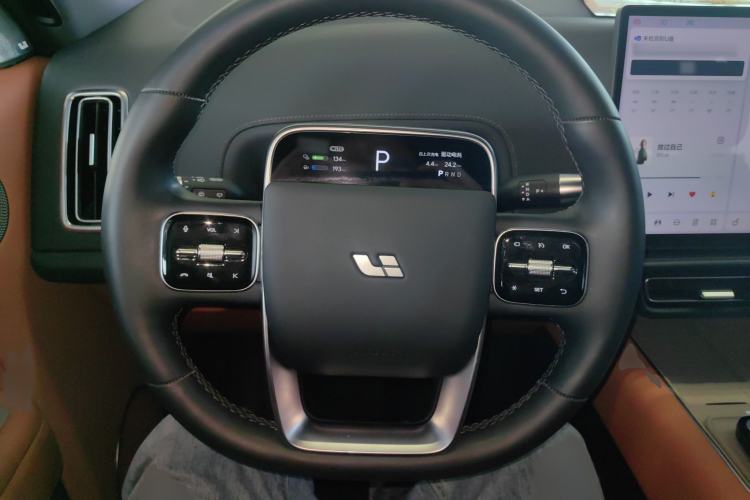 Used Li Auto L8 2023 Pro Model
