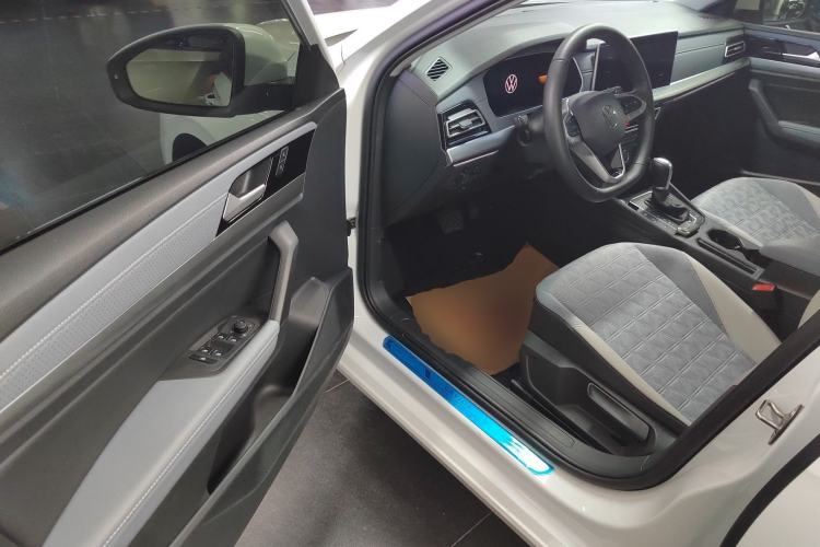 Used Volkswagen Lavida 2023 300TSI DSG Full-Comfort Edition