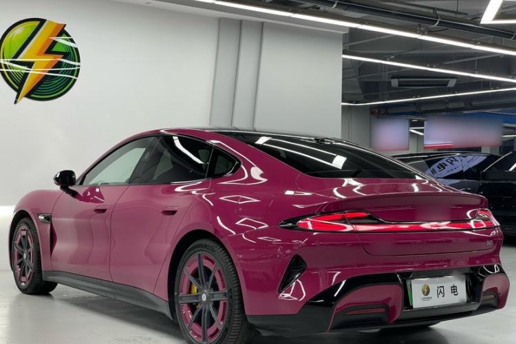 Used  SU7 2024 Rear-Drive Long-Range Intelligent Driving Version
