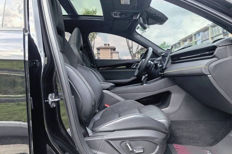 Used Lynk & Co 03 2023 2.0TD DCT JingPro
