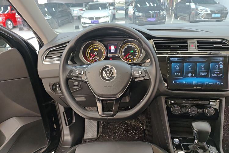 Used Volkswagen Tiguan L 2021 330TSI Automatic Two-Wheel Drive Smart Edition