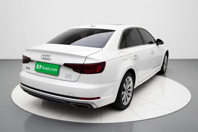 Used Audi A4L 2019 40 TFSI Fashion Version China V