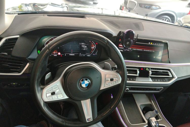 Used BMW X5 2022 Restyled xDrive 30Li Luxury Version M Sport Package
