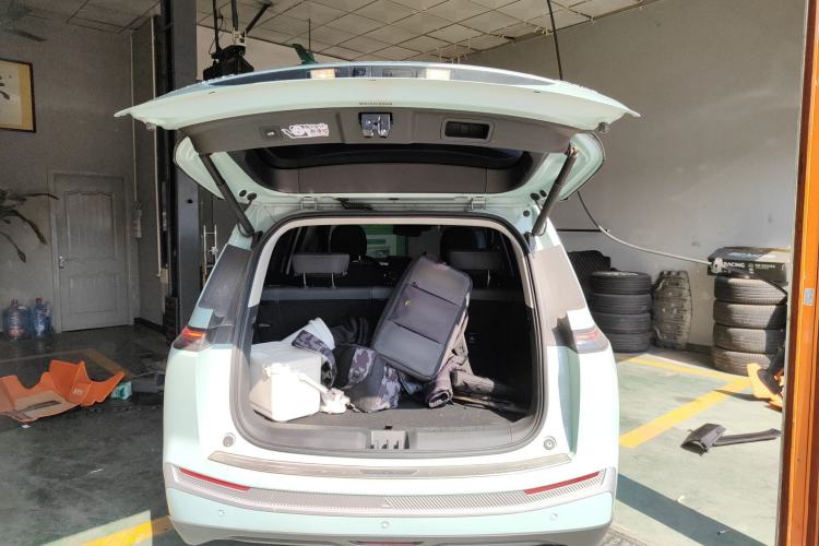 Used AION Y 2023 Plus 610 Enjoy Edition
