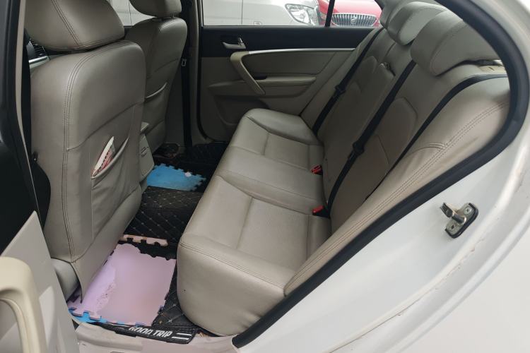 Used Geely Auto Emgrand 2015 Sedan 1.5L Manual - Top Trim Level