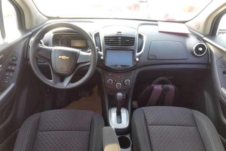Used Chevrolet Trax 2016 1.4T Automatic Two-Wheel Drive Comfort Version with Sunroof
