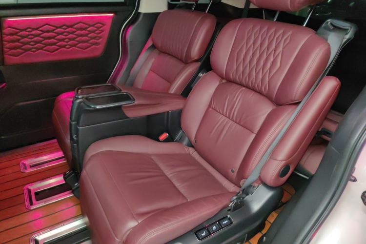 Used Honda Elysion 2022 2.0L eHEV Prestige Edition
