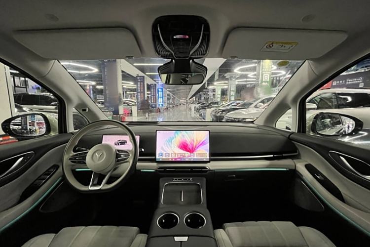 Used VOYAH Dream 2025 PHEV Four-Wheel-Drive Flagship Version – Qiankun Edition
