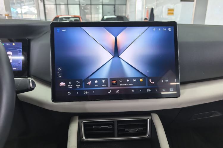 Used BYD Yuan UP 2025 Intelligent Driving Version 401 km Beyond-Range Edition
