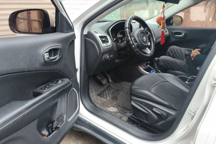 Used Jeep Compass 2017 200T Automatic Family Edition