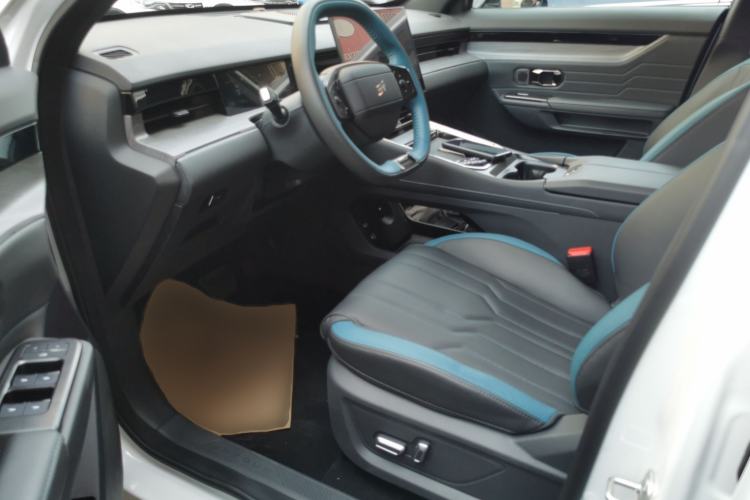 Used  Shanhai L6 2024 1.5TD DHT MAX
