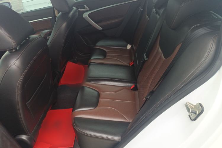 Used Geely Auto Emgrand 2017 Hatchback RS Million Edition 1.5L CVT Upward Version
