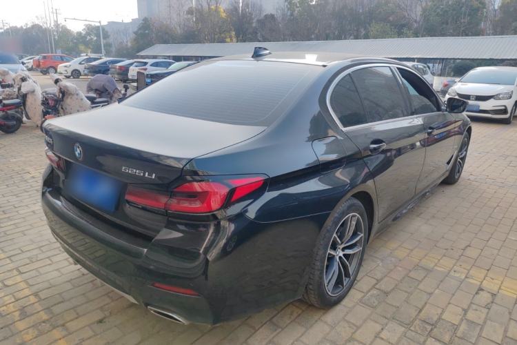 Used BMW 5 Series 2022 Restyled 525Li M Sport Package
