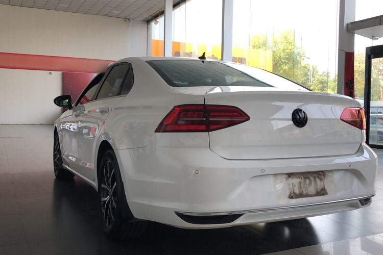 Used Volkswagen Lamando 2019 230TSI DSG Fashion Edition China VI
