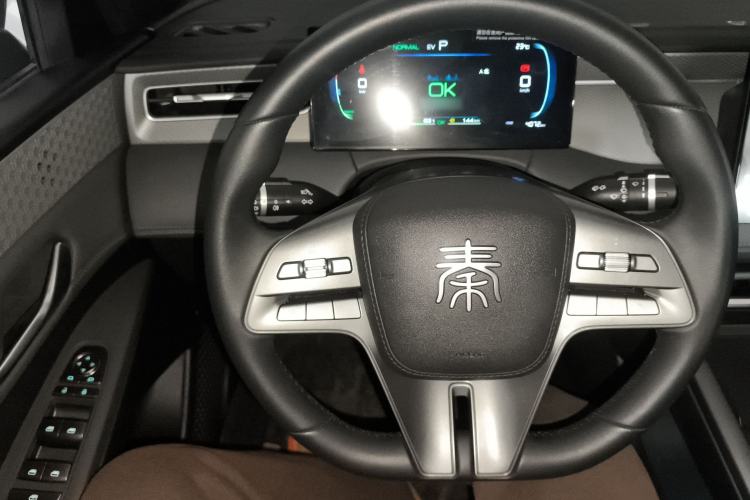 Used BYD Qin PLUS 2025 DM-i Smart Drive 55KM Leading Model
