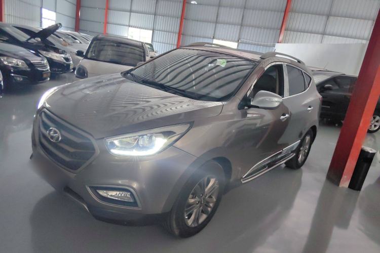 Used Hyundai ix35 2013 2.0L Automatic Two-Wheel Drive Smart GLS China IV Standard