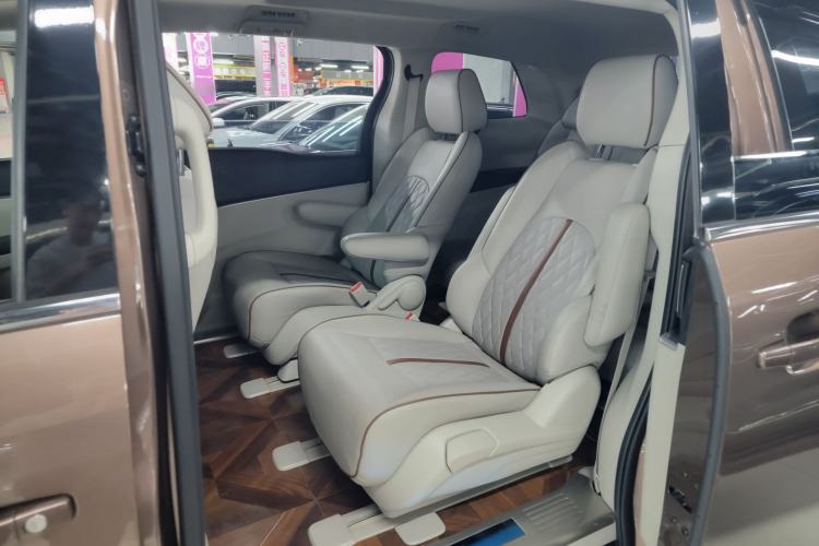 Used Buick GL8 2020 Land Cruiser Executive Class 652T Comfort Model
