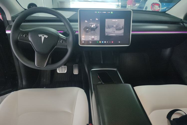 Used Tesla Model Y 2024 Long-Range All-Wheel-Drive Version