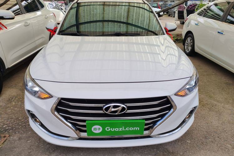 Used Hyundai Celesta 2017 1.6L Automatic Enjoyment Version GLS
