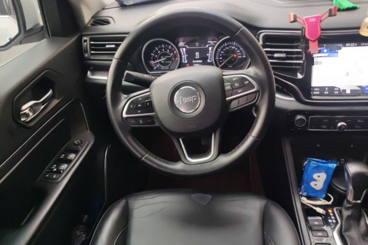 Used  Grand Commander 2018 2.0T Four-Wheel Drive Premium Navigation Version China V