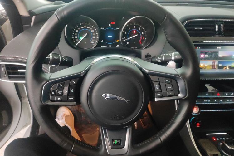 Used Jaguar XE 2018 2.0T 300 PS All-Wheel-Drive R-Sport Sport Edition