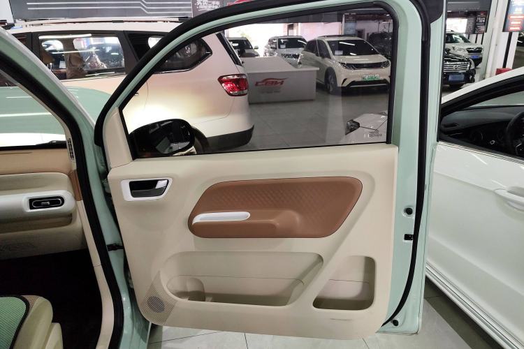 Used Wuling Hongguang MINIEV 2024 3rd Generation 215km Advanced Version
