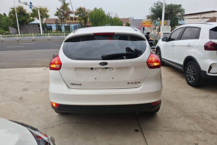 Used Ford Focus 2018 Hatchback Classic 1.6L Automatic Comfort Plus SmartDrive Edition
