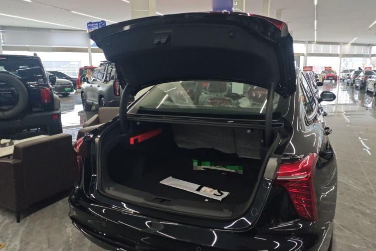 Used Hongqi H5 PHEV 2025 130 Super Hybrid Version
