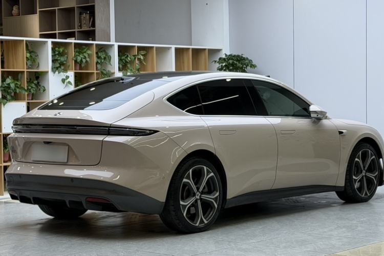 Used Nio ET5 2022 75 kWh