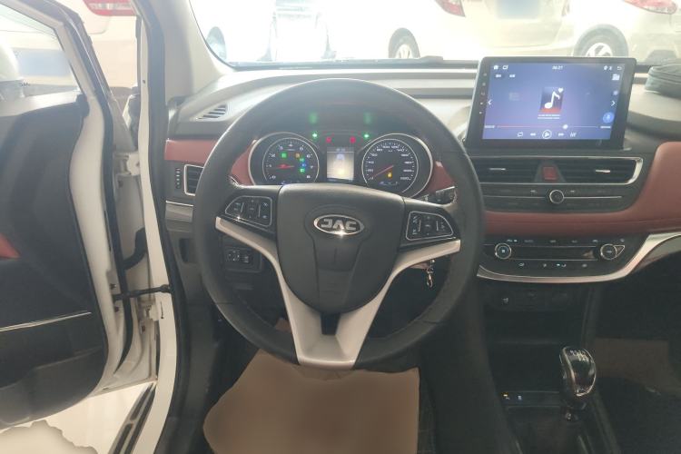 Used  Refine S3 2017 1.5L Manual Luxury Smart Model
