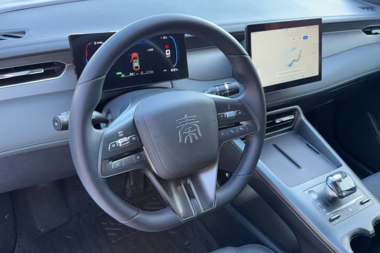 Used BYD Qin PLUS 2025 DM-i Smart Drive 55KM Leading Model
