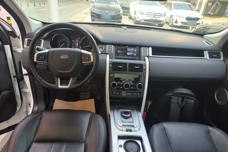 Used Land Rover Discovery Sport 2017 2.0T SE
