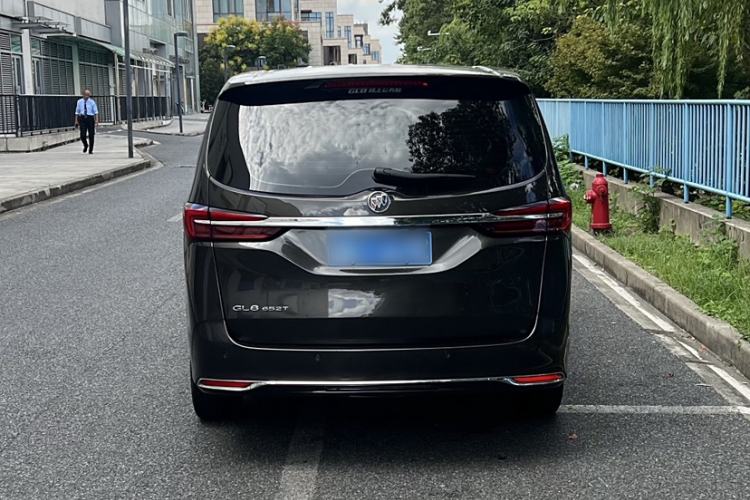 Used Buick GL8 2021 Land Cruiser Executive Class 652T Comfort Model
