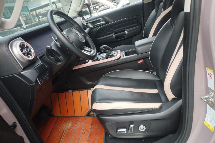 Used Tank 300 2021 City Edition 2.0T—Truly Stylish
