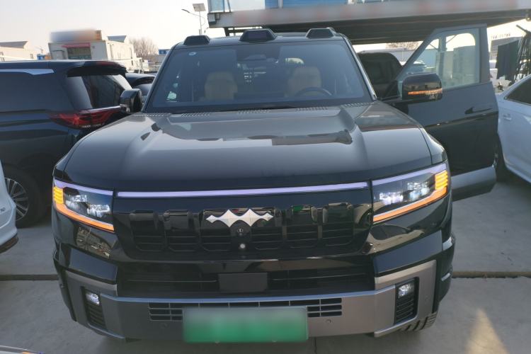 Used  Leopard 8 2025 Smart & Brave Flagship Edition 6 Seats
