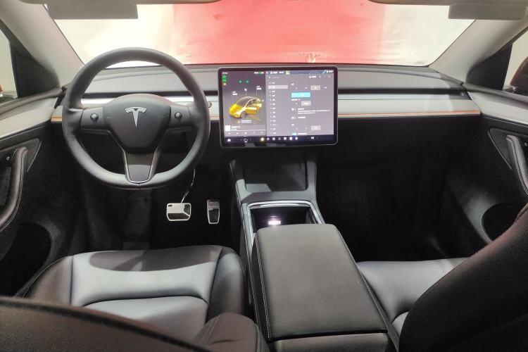 Used Tesla Model Y 2024 Rear-Wheel-Drive Version
