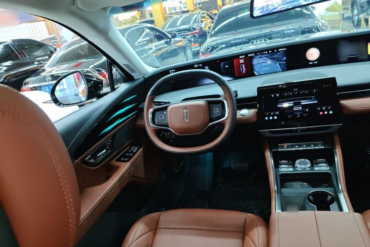 Used Lincoln Nautilus 2025 2.0T Four-Wheel Drive Luxury Edition