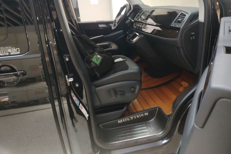 Used Volkswagen Multivan 2019 2.0 TSI 4x4 Prestige Edition 7-Seater
