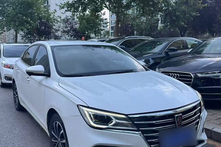 Used Roewe i5 2020 1.5L Automatic 4G Connect Luxury Flagship Edition
