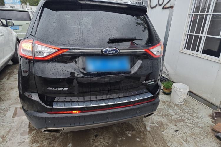 Used Ford Edge 2018 EcoBoost 245 Two-Wheel-Drive Titanium 7-Seater China VI Standard
