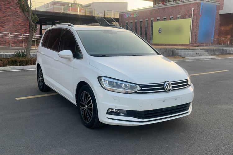 Used Volkswagen Touran 2016 Volkswagen Touran L 280TSI DSG Luxury Edition