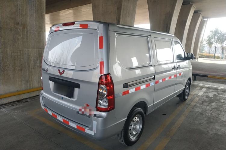 Used Wuling Rongguang S 2023 1.5L Basic Enclosed-Window Vehicle 2 Seats