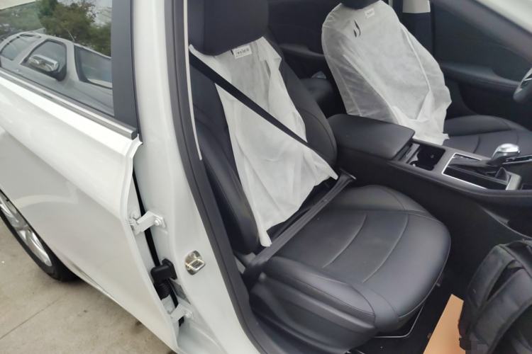 Used Roewe i5 2023 1.5L CVT Luxury Edition
